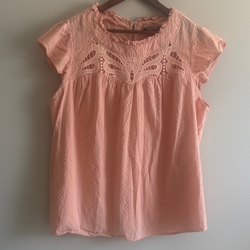 Delicate Peach Eyelet Short Sleeve Women's Top